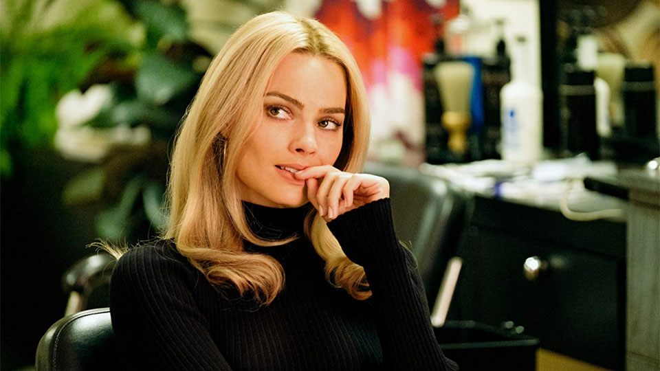 Bite-Size Bulletin: Women In Hollywood Still Earn Less